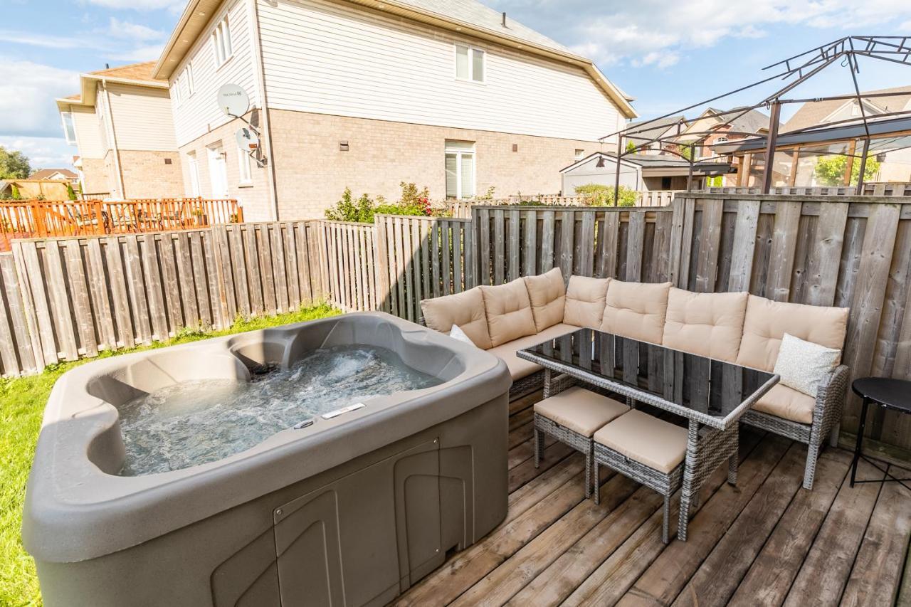 Luxury 3Br 2Ba Townhome With Private Hot Tub, Gym, Bbq By Globalstay ฮามิลตัน ภายนอก รูปภาพ